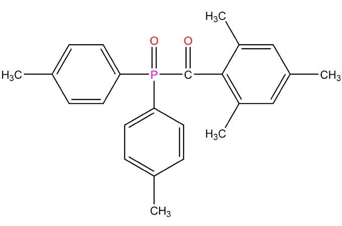 (2,4, 6-trimetilbenzoil)- bis (4-metilfenil) ossido di fosfinil